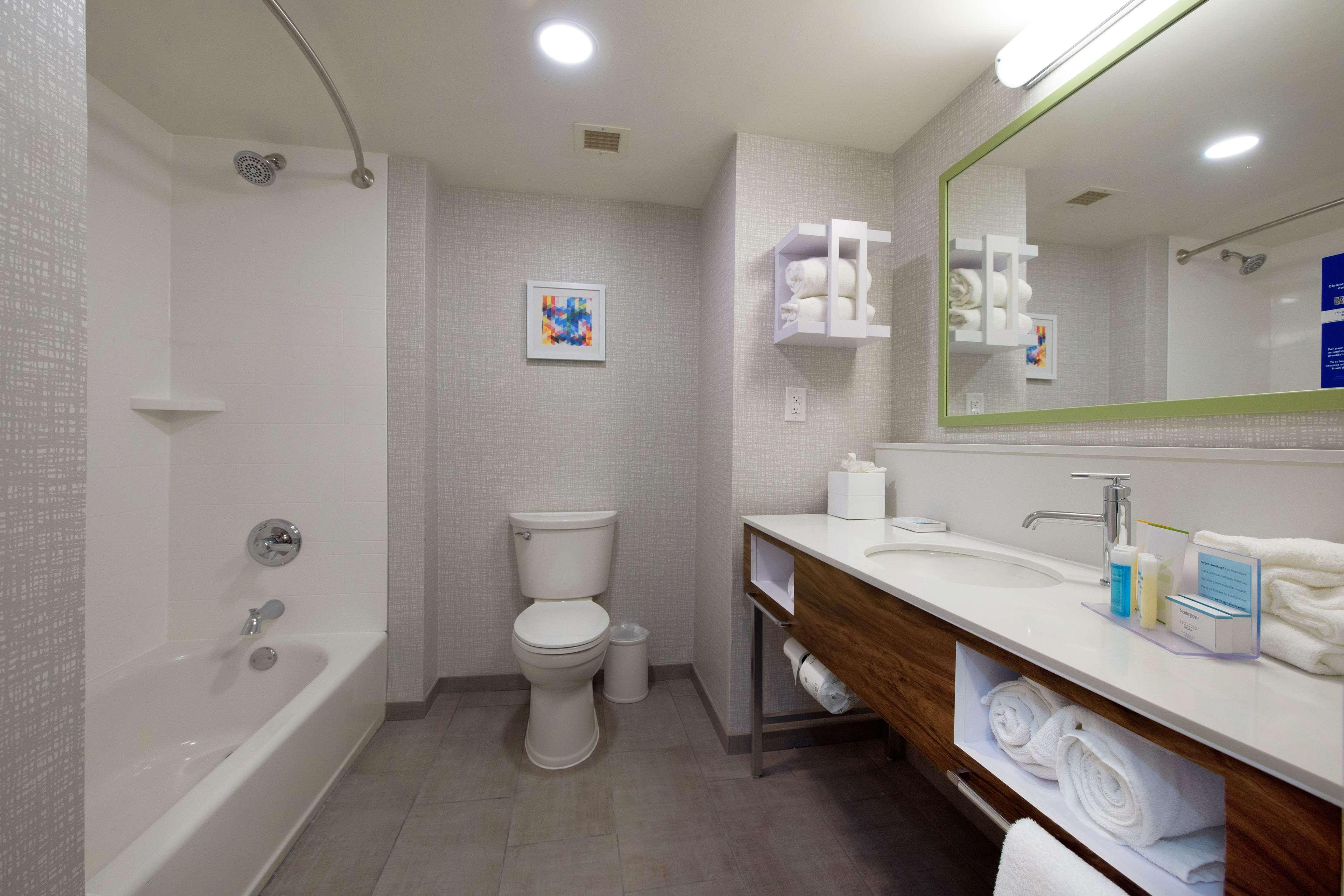 Hampton Inn Fayetteville Eksteriør bilde
