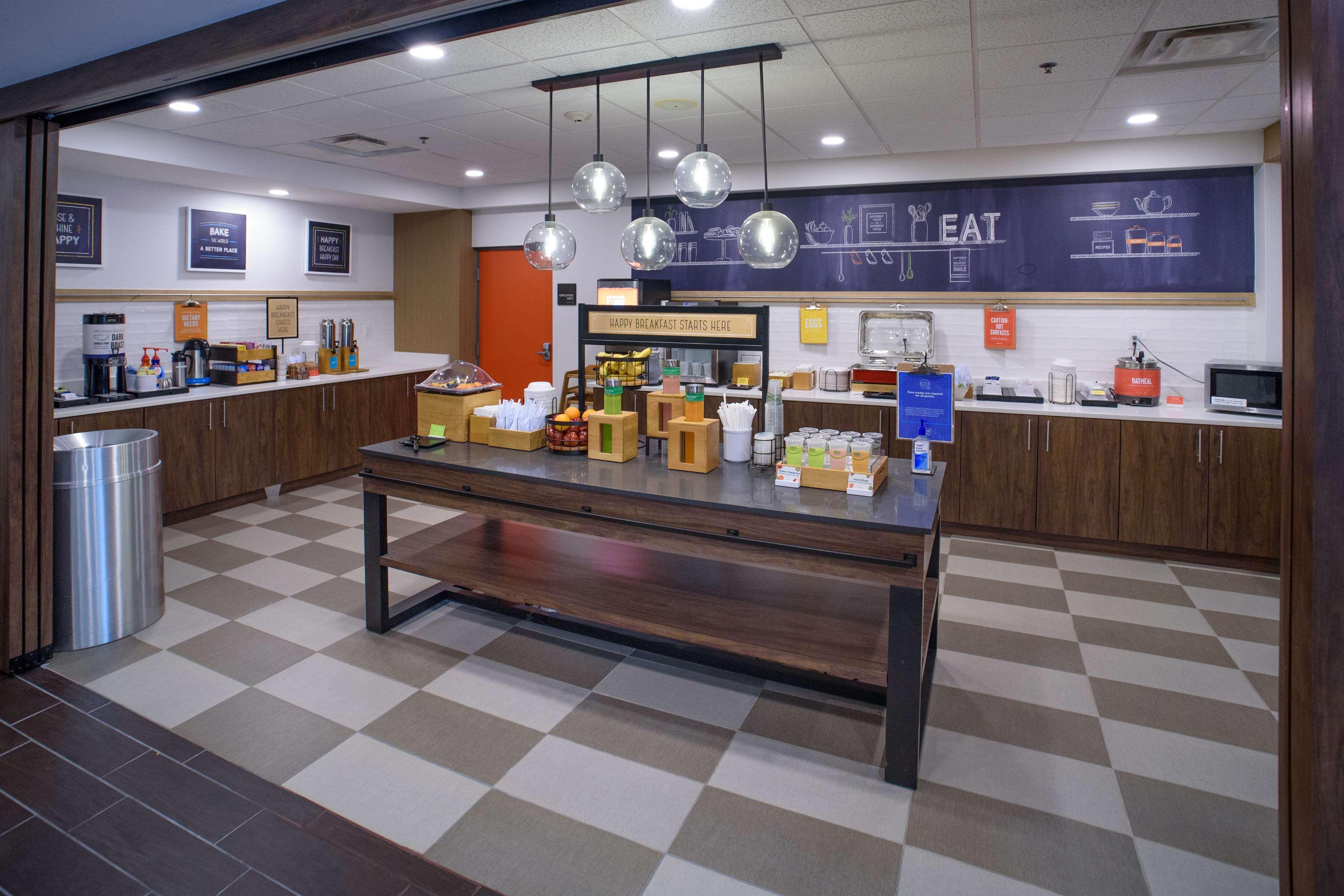 Hampton Inn Fayetteville Eksteriør bilde