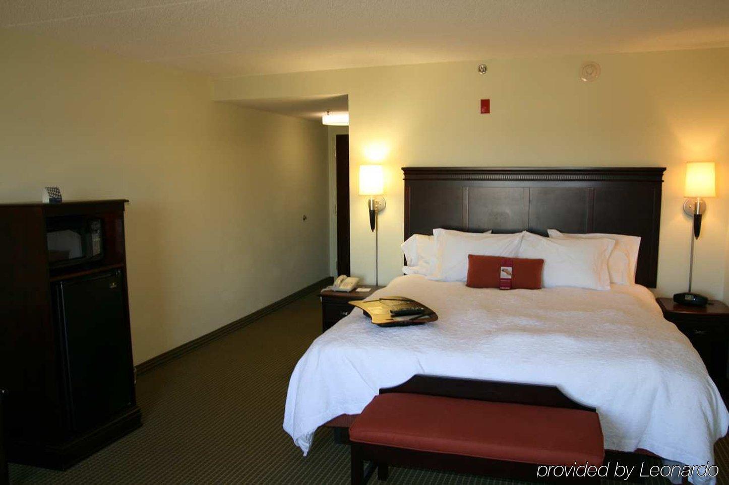 Hampton Inn Fayetteville Rom bilde