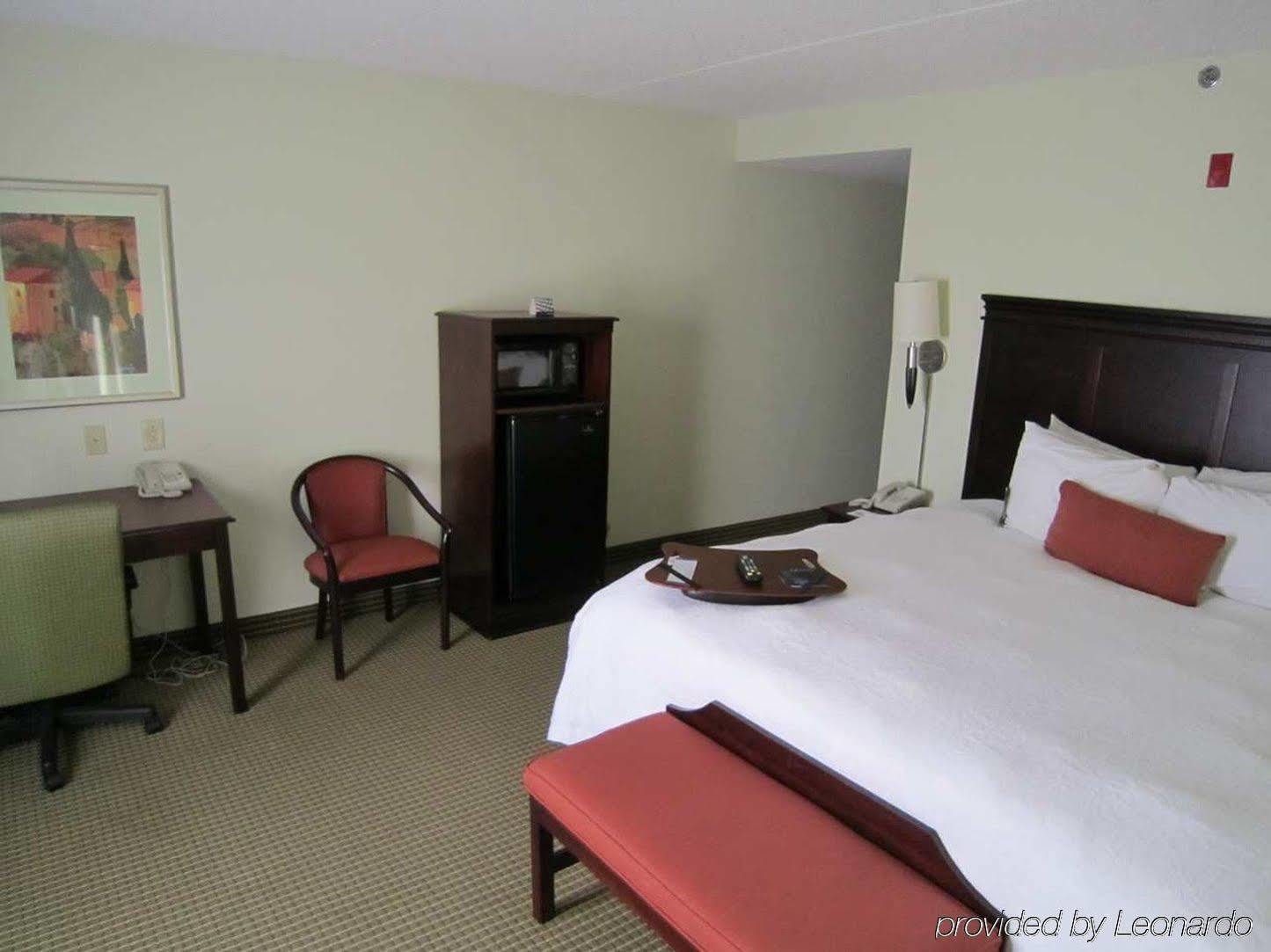Hampton Inn Fayetteville Eksteriør bilde