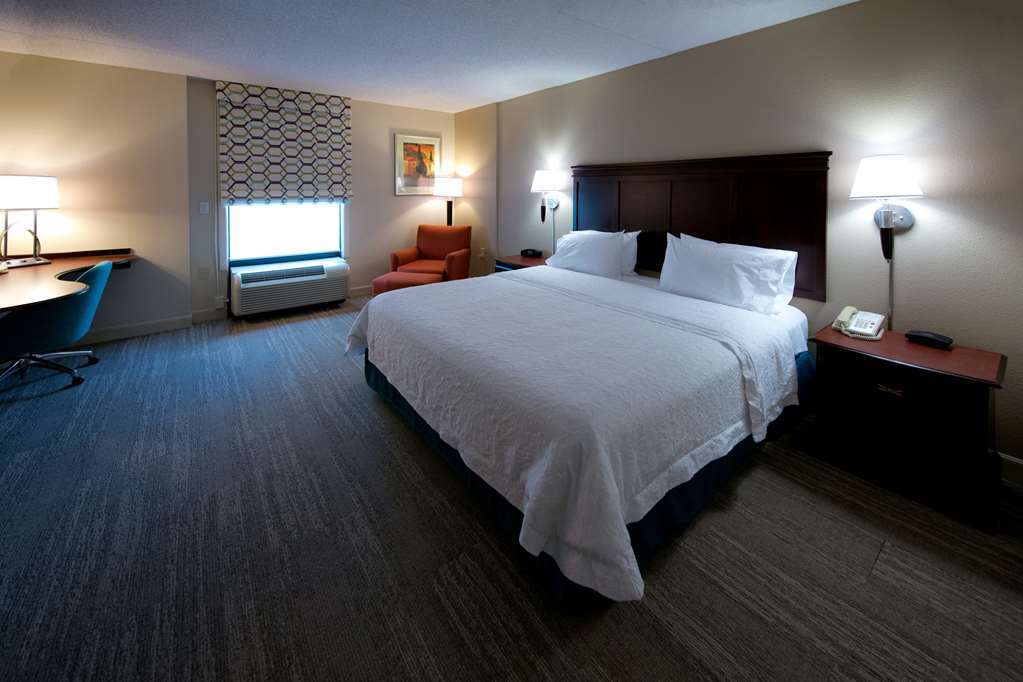 Hampton Inn Fayetteville Rom bilde