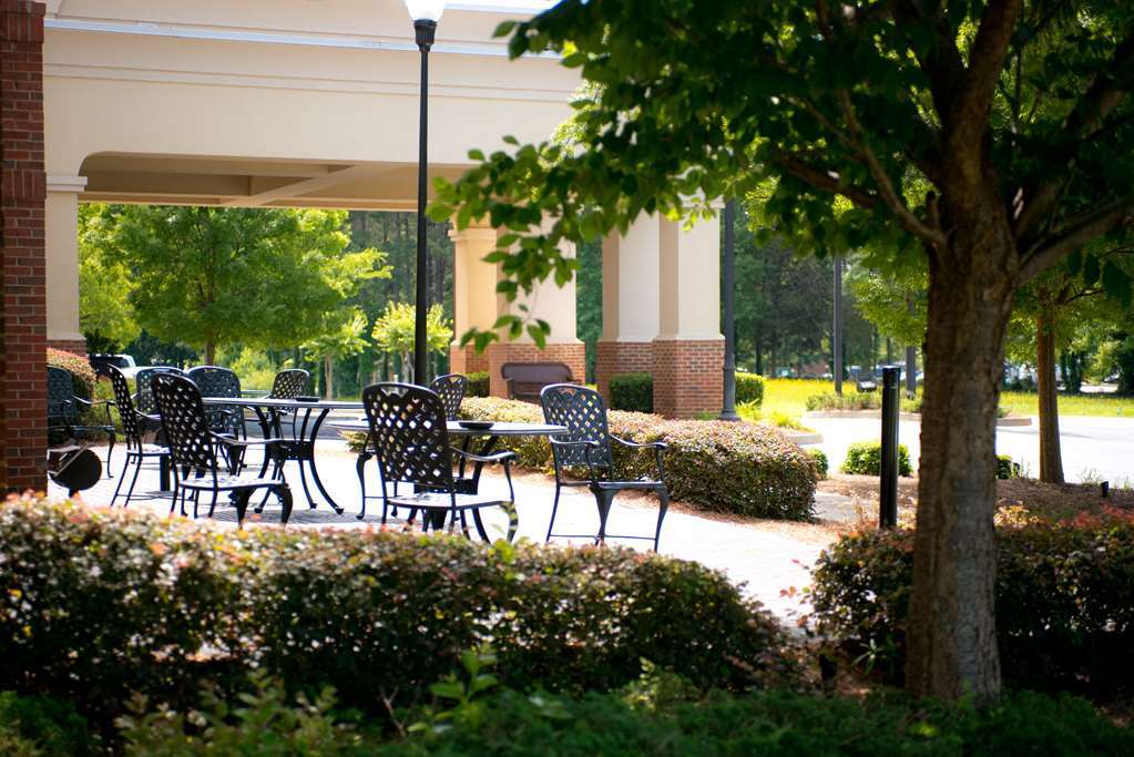 Hampton Inn Fayetteville Eksteriør bilde